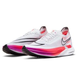 Nike Men’s ZOOMX Streakfly Running Shoes